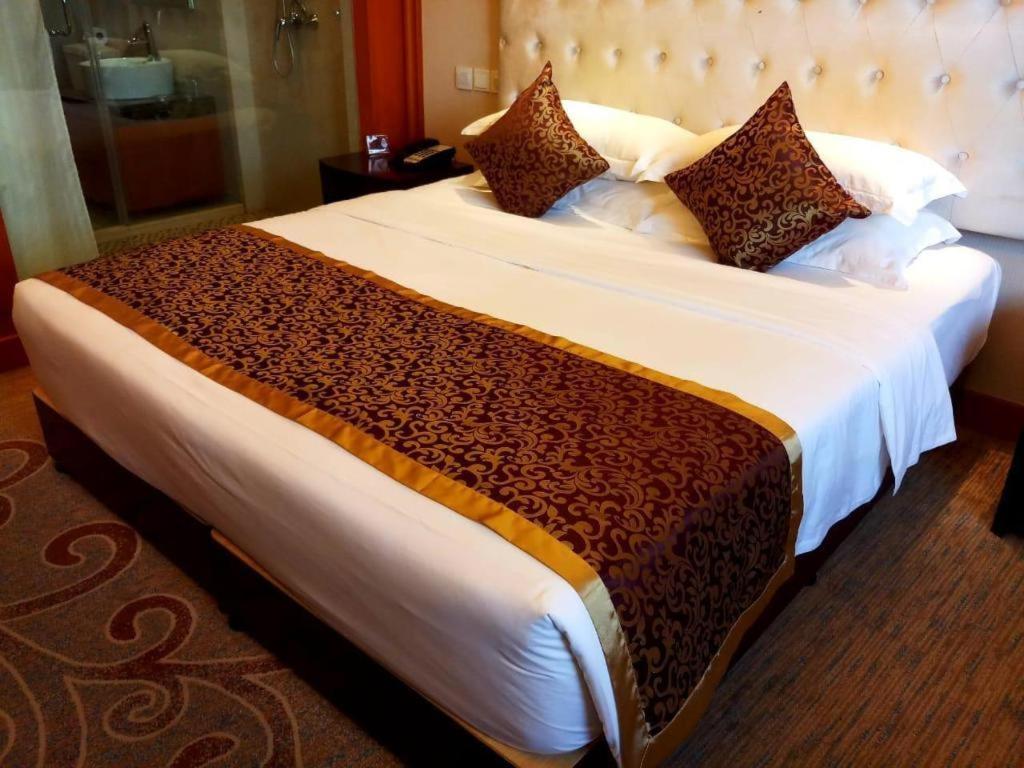 Dork Jumpa Hotel Vientiane Dış mekan fotoğraf