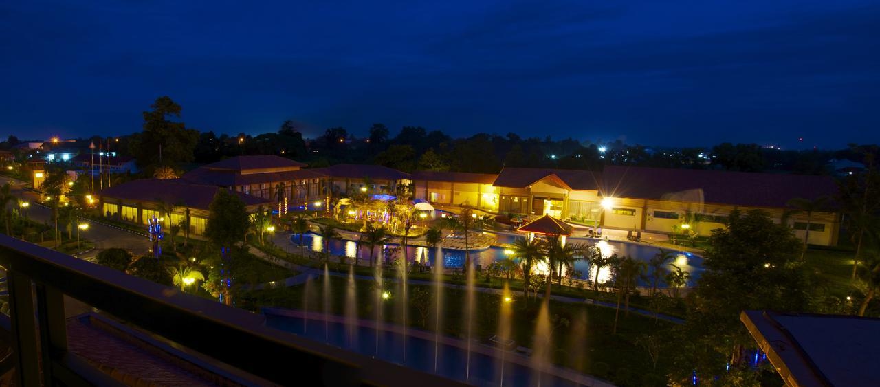 Dork Jumpa Hotel Vientiane Dış mekan fotoğraf